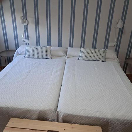 Hostal Terraza Miramar Sl Бойро Екстериор снимка